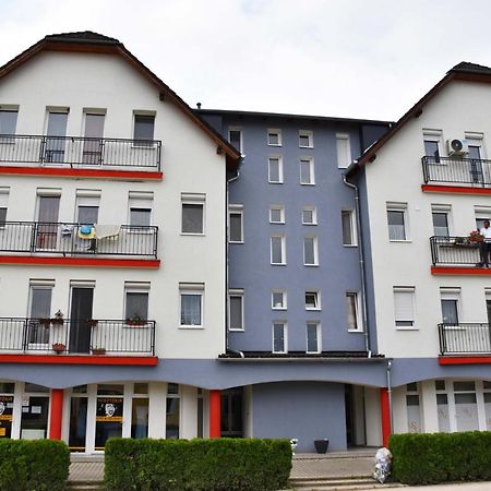 Pilikan Apartments Lenti Exterior foto
